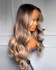 Michelle | Perruque balayage Cashmere Blonde avec racines foncées en cheveux bruts