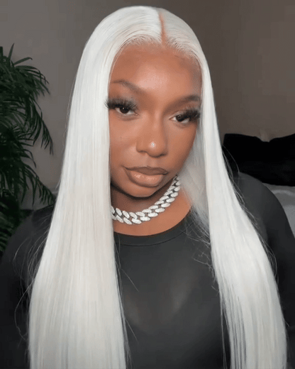 Dany | Peruca de cabelo humano com renda frontal e fechamento HD Icy Silver sem cola
